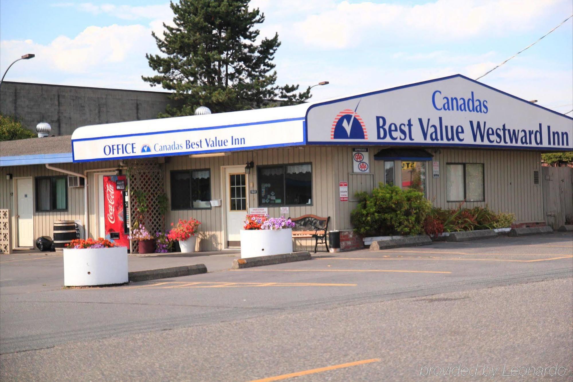 Westward Inn & Suites Langley Exterior foto